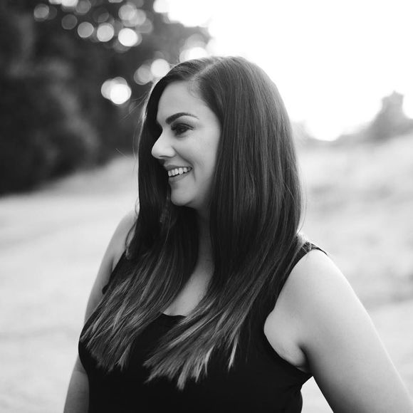 Meet your Posher, Emily - Picture 1 of 1